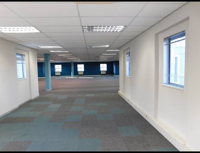 402M² OFFICE TO LET IN ILLOVO